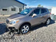 ✅ 2015 Buick Encore Convenience • VIN: KL4CJFSB3FB047865 • Lot: 90246405. Wystawiony na Copart z przebiegiem 126 995 mil. Bezpłatny archiwum sprzedaży aukcyjnych z USA i szczegółowy raport historii pojazdu na DreamBid. Zdjęcie 1.