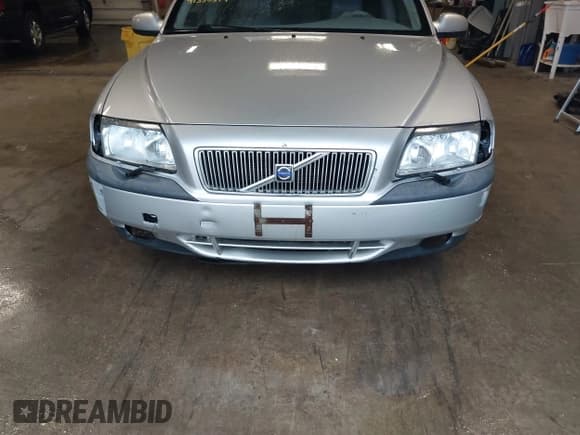 ✅ 2000 Volvo S80 • VIN: YV1TS94D8Y1144260 • Lot: 41350514. Wystawiony na IAAI z przebiegiem Nie podano. Bezpłatny archiwum sprzedaży aukcyjnych z USA i szczegółowy raport historii pojazdu na DreamBid. Zdjęcie 6.