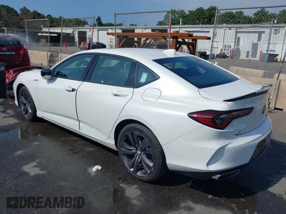 ✅ 2023 Acura TLX w/A-Spec Package • VIN: 19UUB6F52PA001657 • Lot: 42769730. Listed on IAAI with 27,072 mi. Free auction sales archive from the USA and detailed vehicle history report at DreamBid. Image 3.