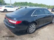 ✅ 2018 Lincoln Continental Livery • VIN: 1LN6L9HK3J5609689 • Lot: 42494624. Wystawiony na IAAI z przebiegiem 209 727 mil. Bezpłatny archiwum sprzedaży aukcyjnych z USA i szczegółowy raport historii pojazdu na DreamBid. Zdjęcie 4.