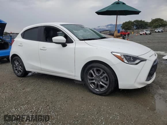 ✅ 2020 Toyota Yaris LE • VIN: 3MYDLBJV9LY700545 • Lot: 81329005. Listed on Copart with 92,854 mi. Free auction sales archive from the USA and detailed vehicle history report at DreamBid. Image 4.