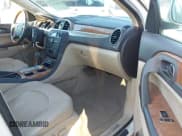 ✅ 2012 Buick Enclave Leather • VIN: 5GAKRCEDXCJ308417 • Лот: 43583631. Опубликован ранее на IAAI с пробегом 114 365 миль. Бесплатный доступ к архиву аукционных продаж из США и подробный отчёт об истории автомобиля на DreamBid. Изображение 5.