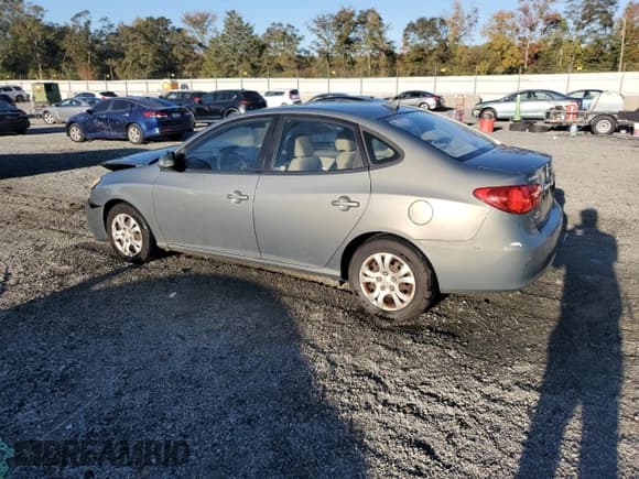 ✅ 2010 Hyundai Elantra SE • VIN: KMHDU4AD4AU072940 • Lot: 87040135. Listed on Copart with 167,307 mi. Free auction sales archive from the USA and detailed vehicle history report at DreamBid. Image 2.