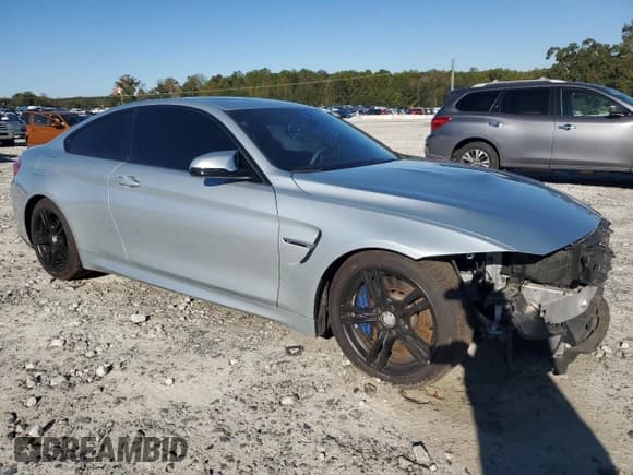 ✅ 2015 BMW M4 • VIN: WBS3R9C59FK331857 • Лот: 87229075. Опубликован ранее на Copart с пробегом Не указан. Бесплатный доступ к архиву аукционных продаж из США и подробный отчёт об истории автомобиля на DreamBid. Изображение 4.