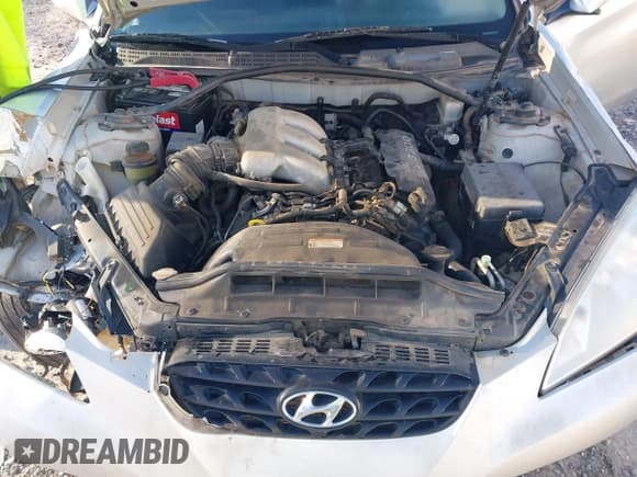 ✅ 2011 Hyundai Genesis Coupe Track • VIN: KMHHU6KH9BU045992 • Lot: 41288384. Wystawiony na IAAI z przebiegiem 198 875 mil. Bezpłatny archiwum sprzedaży aukcyjnych z USA i szczegółowy raport historii pojazdu na DreamBid. Zdjęcie 10.