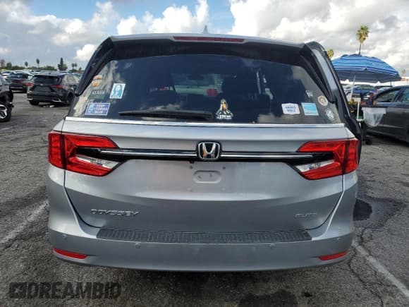 ✅ 2022 Honda Odyssey Elite • VIN: 5FNRL6H99NB024570 • Lot: 92631215. Wystawiony na Copart z przebiegiem 65 127 mil. Bezpłatny archiwum sprzedaży aukcyjnych z USA i szczegółowy raport historii pojazdu na DreamBid. Zdjęcie 6.