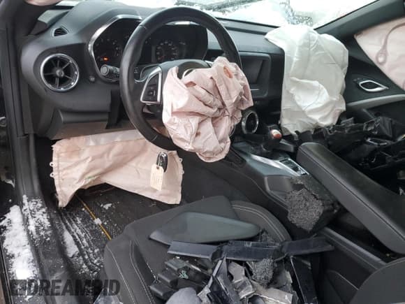 ✅ 2021 Chevrolet Camaro LT1 • VIN: 1G1FE1R72M0126747 • Lot: 81114353. Listed on Copart with Not provided. Free auction sales archive from the USA and detailed vehicle history report at DreamBid. Image 8.