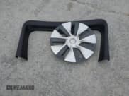 ✅ 2022 Tesla Model Y Long Range • VIN: 7SAYGDEE8NF372420 • Лот: 85724785. Опубликован ранее на Copart с пробегом 51 139 миль. Бесплатный доступ к архиву аукционных продаж из США и подробный отчёт об истории автомобиля на DreamBid. Изображение 12.