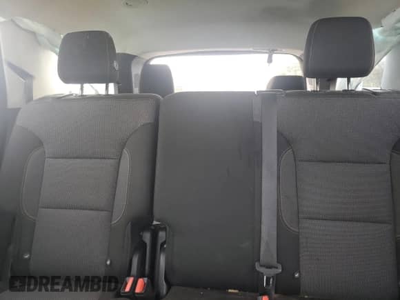 2018 Chevrolet Traverse LS with VIN 1GNEVFKW2JJ205348, listed as a Copart auction lot 84014945 with 104,111 mi miles and Salvage title. Bid and sale history available at DreamBid. Image 10.