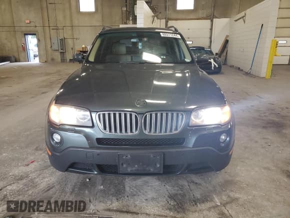 ✅ 2007 BMW X3 3.0si • VIN: WBXPC93417WF17233 • Lot: 69311244. Wystawiony na Copart z przebiegiem 213 705 mil. Bezpłatny archiwum sprzedaży aukcyjnych z USA i szczegółowy raport historii pojazdu na DreamBid. Zdjęcie 5.