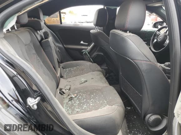 ✅ 2022 Mercedes-Benz A 220 • VIN: W1K3G4FB7NJ348765 • Lot: 54576965. Wystawiony na Copart z przebiegiem Nie podano. Bezpłatny archiwum sprzedaży aukcyjnych z USA i szczegółowy raport historii pojazdu na DreamBid. Zdjęcie 10.