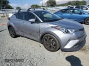 ✅ 2019 Toyota C-HR XLE • VIN: JTNKHMBX9K1054523 • Lot: 71557335. Wystawiony na Copart z przebiegiem Nie podano. Bezpłatny archiwum sprzedaży aukcyjnych z USA i szczegółowy raport historii pojazdu na DreamBid. Zdjęcie 4.