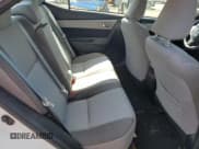 ✅ 2017 Toyota Corolla LE Eco • VIN: 5YFBPRHE9HP582450 • Lot: 71897175. Wystawiony na Copart z przebiegiem 80 568 mil. Bezpłatny archiwum sprzedaży aukcyjnych z USA i szczegółowy raport historii pojazdu na DreamBid. Zdjęcie 10.