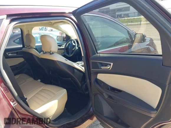 ✅ 2018 Ford Edge SEL • VIN: 2FMPK3J86JBB12862 • Lot: 43422153. Wystawiony na IAAI z przebiegiem 170 676 mil. Bezpłatny archiwum sprzedaży aukcyjnych z USA i szczegółowy raport historii pojazdu na DreamBid. Zdjęcie 8.