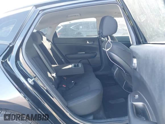 ✅ 2019 Kia Optima S • VIN: 5XXGT4L35KG278350 • Лот: 42696635. Опубликован ранее на IAAI с пробегом 120 753 миль. Бесплатный доступ к архиву аукционных продаж из США и подробный отчёт об истории автомобиля на DreamBid. Изображение 8.