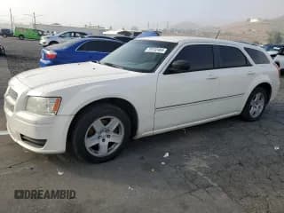 ✅ 2008 Dodge Magnum • VIN: 2D4FV47T18H147683 • Lot: 70152484. Listed on Copart with 142,894 mi. Free auction sales archive from the USA and detailed vehicle history report at DreamBid. Image 1.