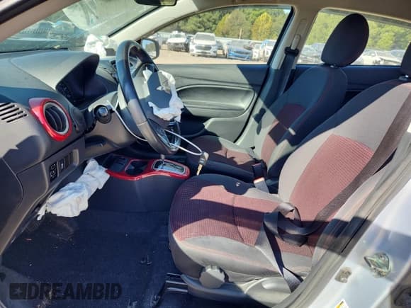 ✅ 2019 Mitsubishi Mirage GT • VIN: ML32A5HJ6KH004741 • Lot: 86179195. Wystawiony na Copart z przebiegiem 54 415 mil. Bezpłatny archiwum sprzedaży aukcyjnych z USA i szczegółowy raport historii pojazdu na DreamBid. Zdjęcie 7.