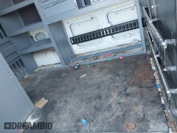 ✅ 2014 Nissan NV S • VIN: 1N6AF0LX7EN102270 • Lot: 43136148. Wystawiony na IAAI z przebiegiem 209 444 mil. Bezpłatny archiwum sprzedaży aukcyjnych z USA i szczegółowy raport historii pojazdu na DreamBid. Zdjęcie 8.