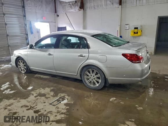 ✅ 2008 Toyota Avalon Limited • VIN: 4T1BK36B48U272869 • Lot: 93493625. Listed on Copart with 221,398 mi. Free auction sales archive from the USA and detailed vehicle history report at DreamBid. Image 2.