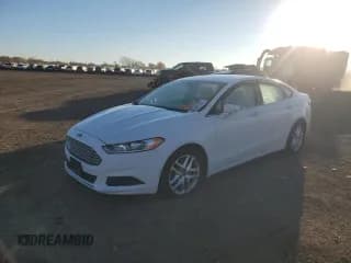 ✅ 2013 Ford Fusion SE • VIN: 3FA6P0H71DR101745 • Lot: 90244155. Wystawiony na Copart z przebiegiem 67 590 mil. Bezpłatny archiwum sprzedaży aukcyjnych z USA i szczegółowy raport historii pojazdu na DreamBid. Zdjęcie 1.