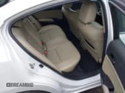 ✅ 2017 Acura ILX • VIN: 19UDE2F34HA011977 • Lot: 43605750. Wystawiony na IAAI z przebiegiem 87 846 mil. Bezpłatny archiwum sprzedaży aukcyjnych z USA i szczegółowy raport historii pojazdu na DreamBid. Zdjęcie 8.