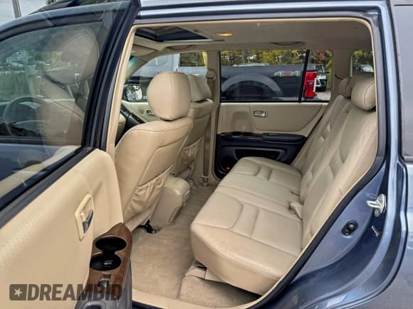 ✅ 2003 Toyota Highlander • VIN: JTEHF21A630155107 • Lot: 95308075. Wystawiony na Copart z przebiegiem 276 850 mil. Bezpłatny archiwum sprzedaży aukcyjnych z USA i szczegółowy raport historii pojazdu na DreamBid. Zdjęcie 6.