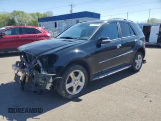 ✅ 2008 Mercedes-Benz M 550 • VIN: 4JGBB72E58A366137 • Лот: 56139065. Опубликован ранее на Copart с пробегом 180 311 миль. Бесплатный доступ к архиву аукционных продаж из США и подробный отчёт об истории автомобиля на DreamBid. Изображение 1.