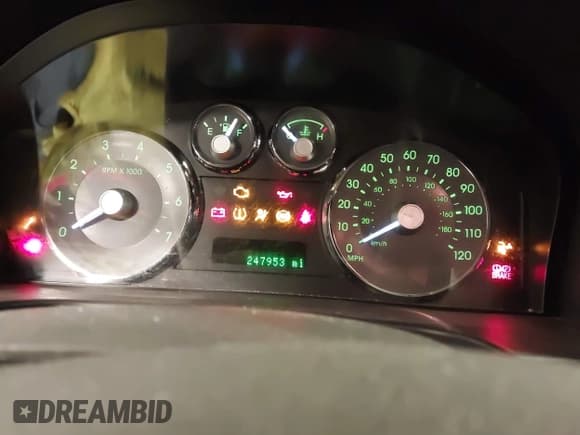 ✅ 2008 Mercury Milan Premier • VIN: 3MEHM08ZX8R659644 • Lot: 43672975. Wystawiony na IAAI z przebiegiem 247 953 mil. Bezpłatny archiwum sprzedaży aukcyjnych z USA i szczegółowy raport historii pojazdu na DreamBid. Zdjęcie 7.