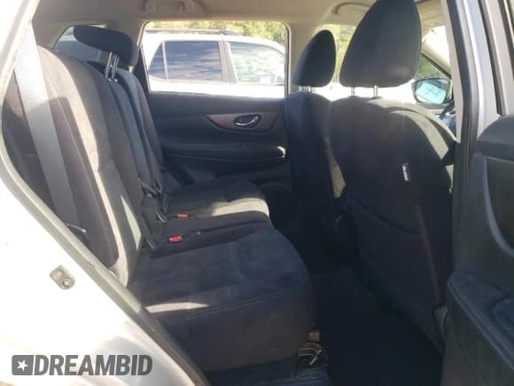 ✅ 2015 Nissan Rogue SV • VIN: 5N1AT2MV4FC787115 • Lot: 85156035. Wystawiony na Copart z przebiegiem 77 368 mil. Bezpłatny archiwum sprzedaży aukcyjnych z USA i szczegółowy raport historii pojazdu na DreamBid. Zdjęcie 11.