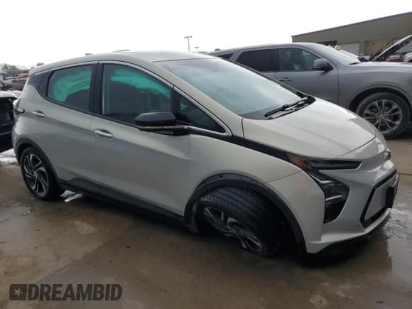 ✅ 2023 Chevrolet Bolt EV 2LT • VIN: 1G1FX6S00P4183031 • Lot: 50539555. Wystawiony na Copart z przebiegiem 94 336 mil. Bezpłatny archiwum sprzedaży aukcyjnych z USA i szczegółowy raport historii pojazdu na DreamBid. Zdjęcie 4.
