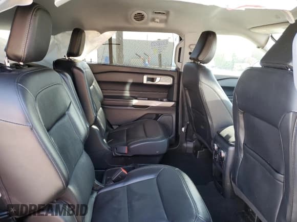 ✅ 2021 Ford Explorer Limited • VIN: 1FMSK7FH2MGA88549 • Lot: 54145295. Wystawiony na Copart z przebiegiem 90 736 mil. Bezpłatny archiwum sprzedaży aukcyjnych z USA i szczegółowy raport historii pojazdu na DreamBid. Zdjęcie 11.