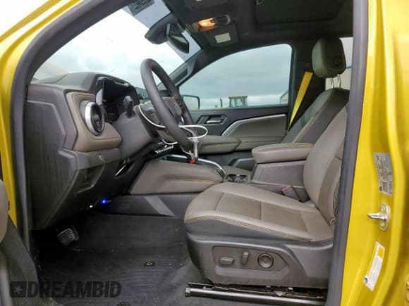 ✅ 2023 Chevrolet Colorado 4WD ZR2 • VIN: 1GCPTFEK5P1226820 • Лот: 84005615. Опубликован ранее на Copart с пробегом 37 685 миль. Бесплатный доступ к архиву аукционных продаж из США и подробный отчёт об истории автомобиля на DreamBid. Изображение 7.