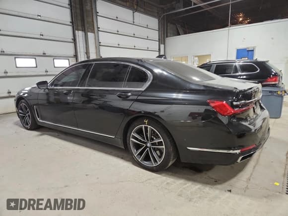 ✅ 2020 BMW 7 Series 750i xDrive • VIN: WBA7U2C09LCD72434 • Lot: 91887525. Listed on Copart with 64,383 mi. Free auction sales archive from the USA and detailed vehicle history report at DreamBid. Image 2.