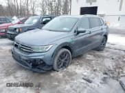 ✅ 2022 Volkswagen Tiguan SE • VIN: 3VV2B7AX2NM105314 • Lot: 41655410. Wystawiony na IAAI z przebiegiem 81 912 mil. Bezpłatny archiwum sprzedaży aukcyjnych z USA i szczegółowy raport historii pojazdu na DreamBid. Zdjęcie 17.