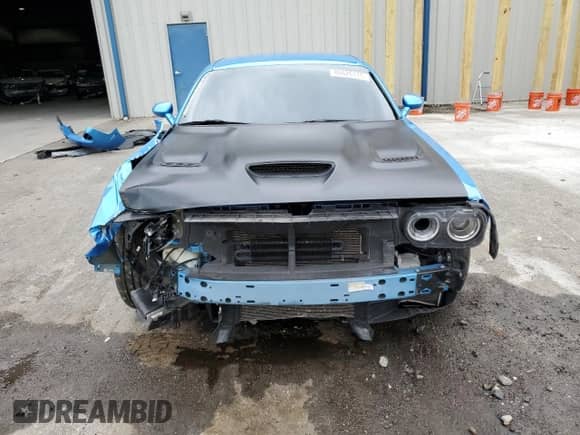 ✅ 2015 Dodge Challenger SRT Hellcat • VIN: 2C3CDZC97FH885676 • Lot: 86626175. Wystawiony na Copart z przebiegiem 88 835 mil mil. Skorzystaj z bezpłatnego archiwum sprzedaży aukcyjnych z USA i zobacz szczegółowy raport historii pojazdu na DreamBid. Zdjęcie 5.