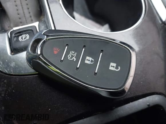 ✅ 2017 Chevrolet Malibu Hybrid • VIN: 1G1ZJ5SU9HF148490 • Lot: 43450100. Listed on IAAI with 119,363 mi. Free auction sales archive from the USA and detailed vehicle history report at DreamBid. Image 11.