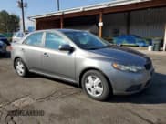 ✅ 2012 Kia Forte EX • VIN: KNAFU4A28C5618810 • Лот: 87033365. Опубликован ранее на Copart с пробегом 128 258 миль. Бесплатный доступ к архиву аукционных продаж из США и подробный отчёт об истории автомобиля на DreamBid. Изображение 4.