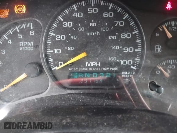 ✅ 2001 GMC Yukon SLT • VIN: 1GKEK13T41R164915 • Lot: 41841669. Wystawiony na IAAI z przebiegiem 291 154 mil. Bezpłatny archiwum sprzedaży aukcyjnych z USA i szczegółowy raport historii pojazdu na DreamBid. Zdjęcie 7.