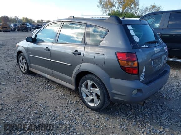 ✅ 2005 Pontiac Vibe • VIN: 5Y2SL638X5Z483777 • Lot: 43549467. Listed on IAAI with 132,808 mi. Free auction sales archive from the USA and detailed vehicle history report at DreamBid. Image 3.