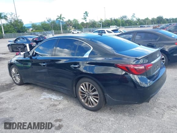 ✅ 2021 Infiniti Q50 Luxe • VIN: JN1EV7BPXMM700359 • Lot: 43506060. Wystawiony na IAAI z przebiegiem 107 000 mil. Bezpłatny archiwum sprzedaży aukcyjnych z USA i szczegółowy raport historii pojazdu na DreamBid. Zdjęcie 3.
