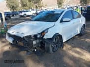 ✅ 2020 Kia Forte LXS • VIN: 3KPF24AD5LE148069 • Lot: 43603687. Wystawiony na IAAI z przebiegiem 82 761 mil. Bezpłatny archiwum sprzedaży aukcyjnych z USA i szczegółowy raport historii pojazdu na DreamBid. Zdjęcie 2.