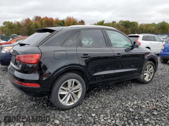 ✅ 2017 Audi Q3 Premium • VIN: WA1ECCFS0HR007944 • Lot: 86265795. Wystawiony na Copart z przebiegiem 239 592 mil. Bezpłatny archiwum sprzedaży aukcyjnych z USA i szczegółowy raport historii pojazdu na DreamBid. Zdjęcie 3.