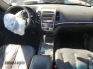 ✅ 2008 Hyundai Santa Fe SE • VIN: 5NMSH73E48H214602 • Lot: 70770444. Listed on Copart with 185,949 mi. Free auction sales archive from the USA and detailed vehicle history report at DreamBid. Image 8.