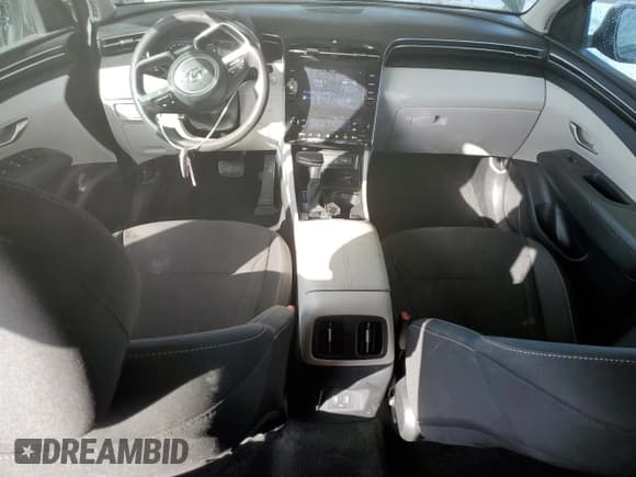 ✅ 2024 Hyundai Tucson SEL • VIN: 5NMJBCDE8RH341827 • Lot: 88865545. Wystawiony na Copart z przebiegiem 24 559 mil. Bezpłatny archiwum sprzedaży aukcyjnych z USA i szczegółowy raport historii pojazdu na DreamBid. Zdjęcie 8.