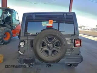 ✅ 2018 Jeep Wrangler Unlimited Sport S • VIN: 1C4HJXDG1JW240320 • Лот: 91825665. Опубликован ранее на Copart с пробегом 86 648 миль. Бесплатный доступ к архиву аукционных продаж из США и подробный отчёт об истории автомобиля на DreamBid. Изображение 6.