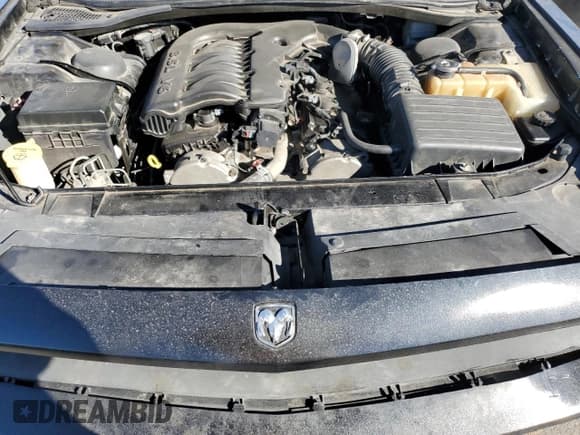 ✅ 2010 Dodge Challenger SE • VIN: 2B3CJ4DV1AH103496 • Lot: 87010934. Wystawiony na Copart z przebiegiem 190 016 mil. Bezpłatny archiwum sprzedaży aukcyjnych z USA i szczegółowy raport historii pojazdu na DreamBid. Zdjęcie 11.