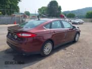 ✅ 2016 Ford Fusion S Hybrid • VIN: 3FA6P0UU7GR405548 • Лот: 42431290. Опубликован ранее на IAAI с пробегом 120 263 миль. Бесплатный доступ к архиву аукционных продаж из США и подробный отчёт об истории автомобиля на DreamBid. Изображение 4.