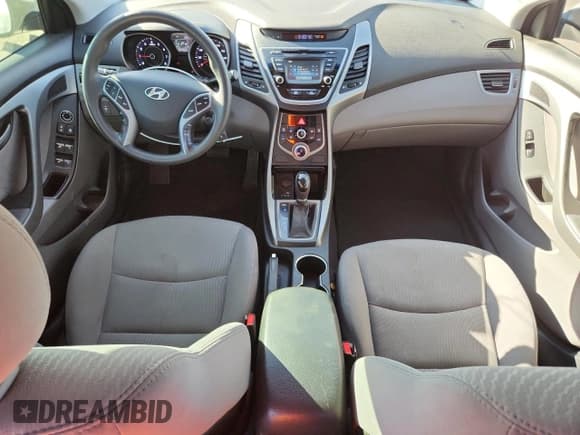 ✅ 2016 Hyundai Elantra SE • VIN: 5NPDH4AE0GH721976 • Lot: 91230595. Listed on Copart with 84,352 mi. Free auction sales archive from the USA and detailed vehicle history report at DreamBid. Image 8.