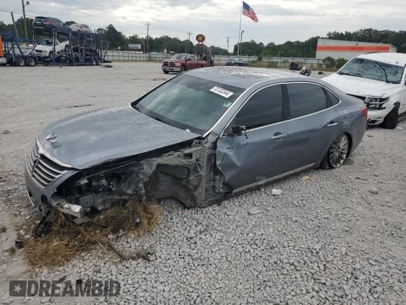 ✅ 2015 Hyundai Equus Ultimate • VIN: KMHGH4JH4FU096943 • Lot: 70185544. Listed on Copart with 98,074 mi. Free auction sales archive from the USA and detailed vehicle history report at DreamBid. Image 1.