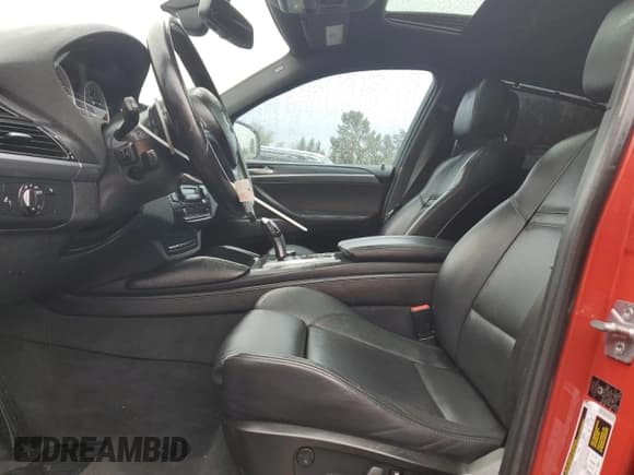 ✅ 2011 BMW X6 M • VIN: 5YMGZ0C55BLK14390 • Лот: 84790695. Опубликован ранее на Copart с пробегом 141 913 миль. Бесплатный доступ к архиву аукционных продаж из США и подробный отчёт об истории автомобиля на DreamBid. Изображение 7.